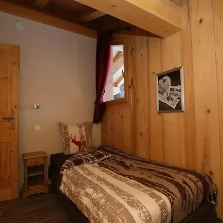 Chalet 8 Pax Ski In Out Next To Grand Montet Lift Chalet
